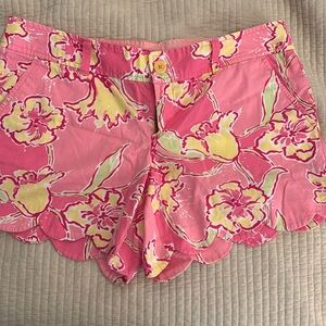 Lilly Pulitzer Scallop Hem Shorts
